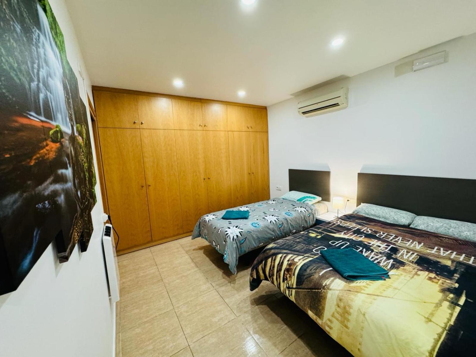 Near To Beach And Barcelona Sant Adria de Besos Exterior foto